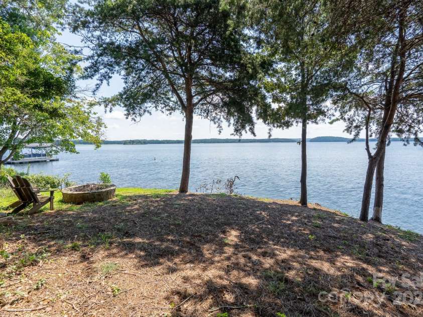 333 Badin View Drive, New London, NC 28127.  MLS# CAR4292974, YatesRealty ID 35304. 