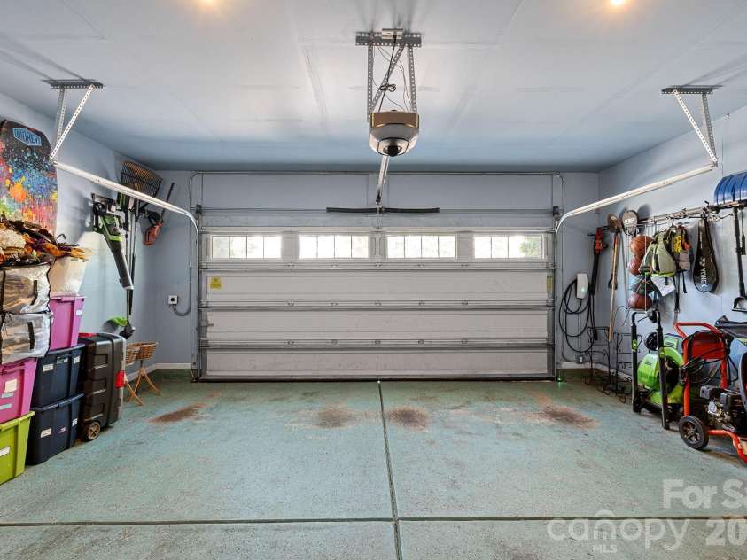 8220 Ruby Valley Road, Charlotte, NC 28277.  MLS# CAR4373964, YatesRealty ID 35304. 2 Car Built-In Garage
