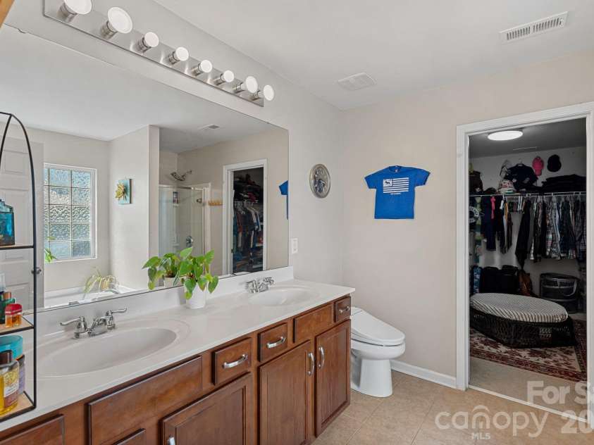 8220 Ruby Valley Road, Charlotte, NC 28277.  MLS# CAR4373964, YatesRealty ID 35304. Primary Bathroom (alt view)