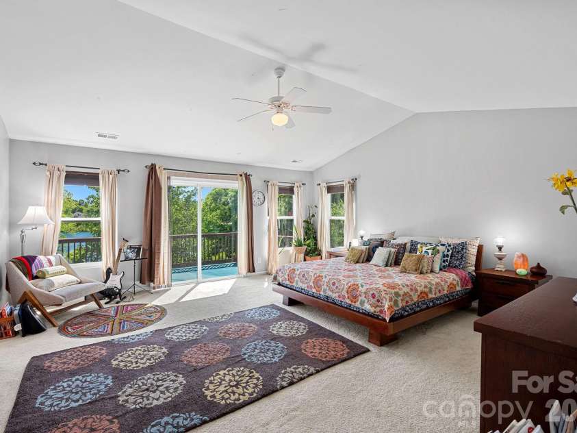 8220 Ruby Valley Road, Charlotte, NC 28277.  MLS# CAR4373964, YatesRealty ID 35304. Primary Bedroom