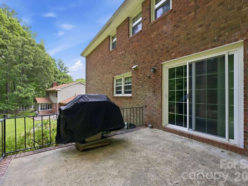 994 Tamworth Road, Asheboro, NC 27203.  MLS# CAR4399776, YatesRealty ID 35305. Back Patio/Deck