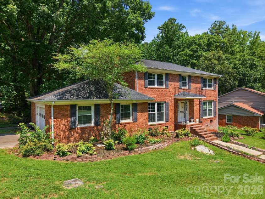 994 Tamworth Road, Asheboro, NC 27203.  MLS# CAR4399776, YatesRealty ID 35305. Side View