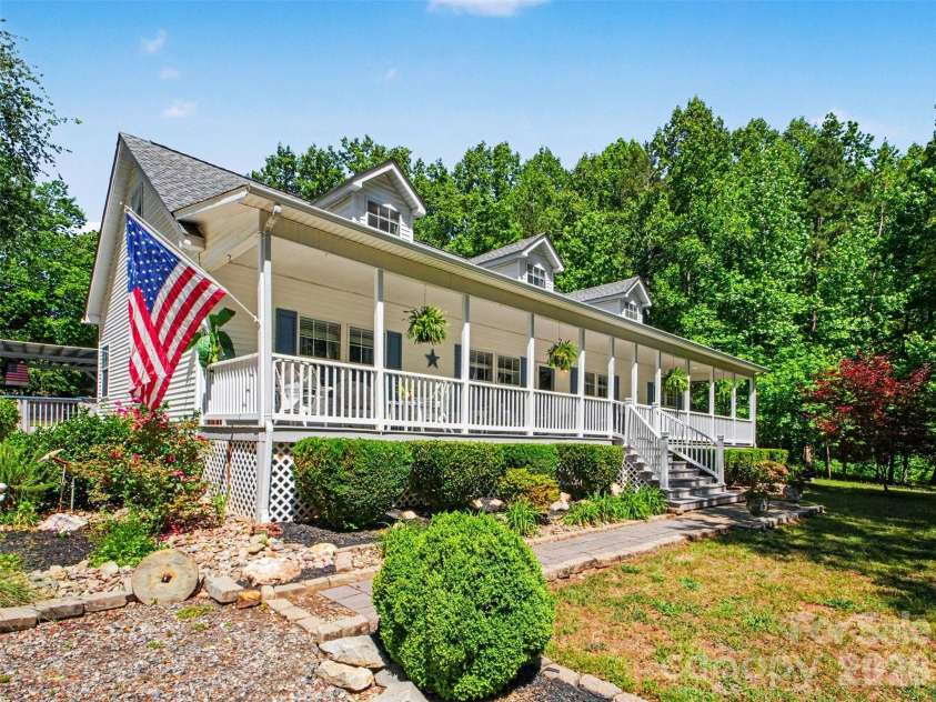915 Ostwalt Amity Road, Statesville, NC 28677.  MLS# CAR4399624, YatesRealty ID 35306. 