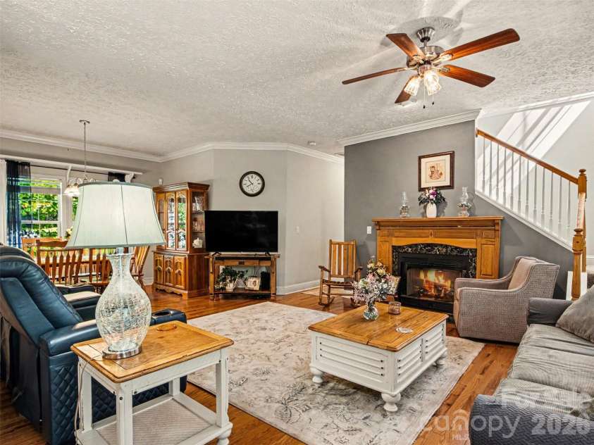 915 Ostwalt Amity Road, Statesville, NC 28677.  MLS# CAR4399624, YatesRealty ID 35306. 
