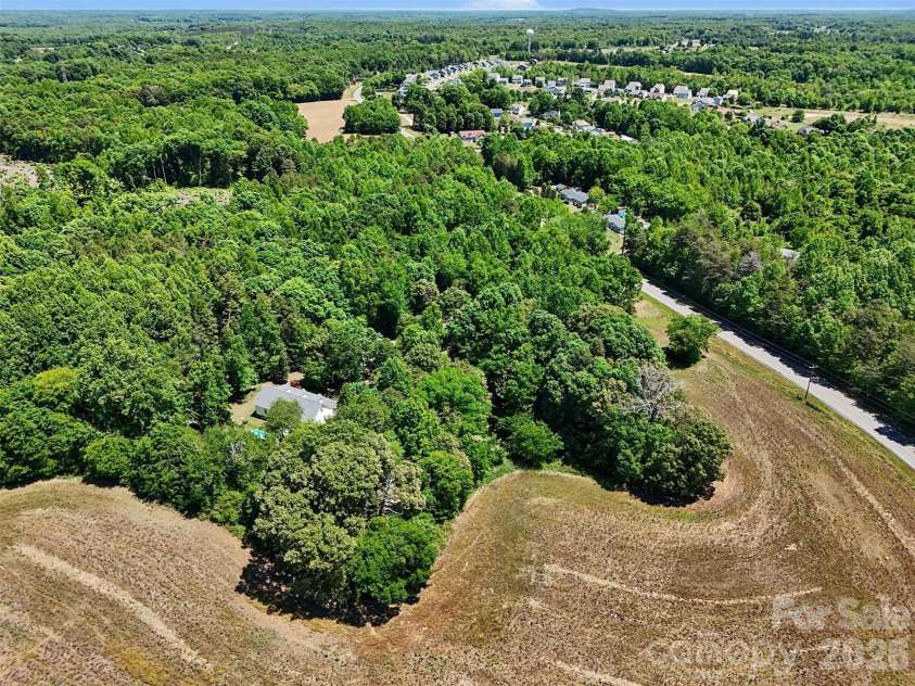 915 Ostwalt Amity Road, Statesville, NC 28677.  MLS# CAR4399624, YatesRealty ID 35306. 