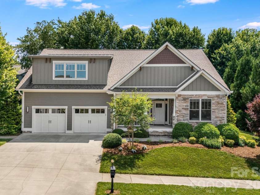 60 Barnrock Drive, Mills River, NC 28759.  MLS# CAR4399294, YatesRealty ID 35309. Welcome to 60 Barnrock Dr!