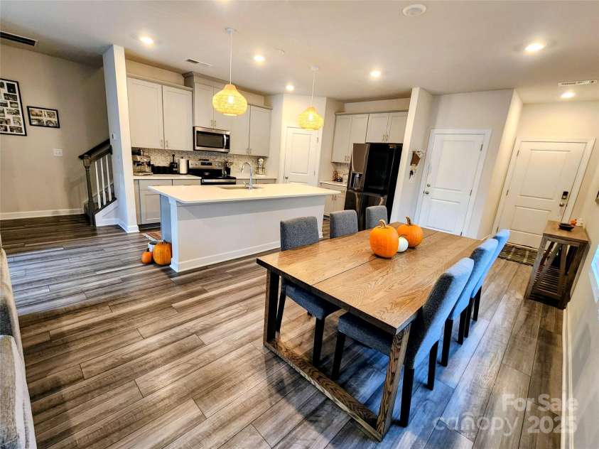 3873 County Down Avenue, Kannapolis, NC 28081.  MLS# CAR4319920, YatesRealty ID 3531. Oversized island is great to baking or entertaining