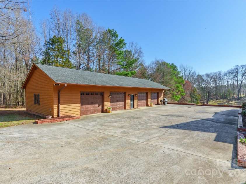 529 Langley Road, Lancaster, SC 29720.  MLS# CAR4237316, YatesRealty ID 3531. 