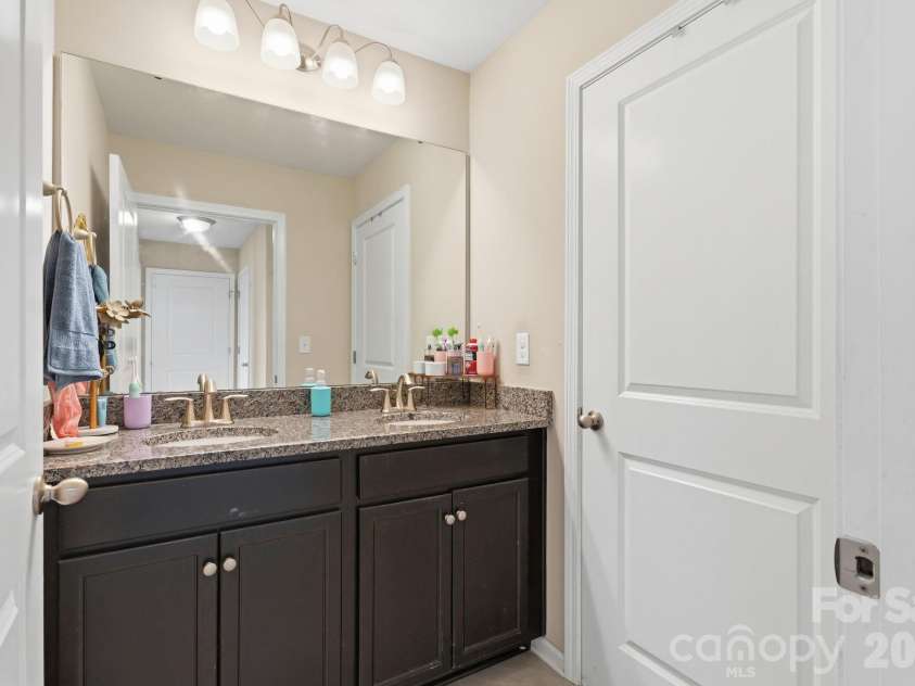 5069 Gribble Lane, Lancaster, SC 29720.  MLS# CAR4395688, YatesRealty ID 35310. 