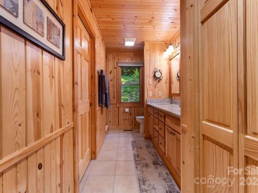 1150 Marr Creek Road, Bryson City, NC 28713.  MLS# CAR4297466, YatesRealty ID 35311. 