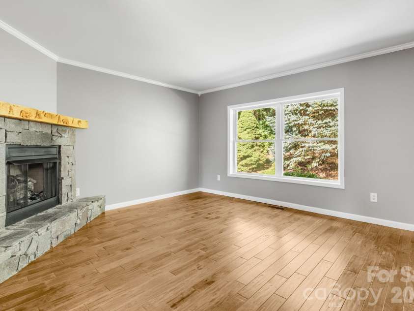 88 Mayflower Court, Waynesville, NC 28785.  MLS# CAR4400885, YatesRealty ID 35312. 