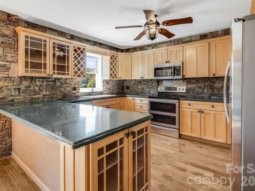 88 Mayflower Court, Waynesville, NC 28785.  MLS# CAR4400885, YatesRealty ID 35312. 