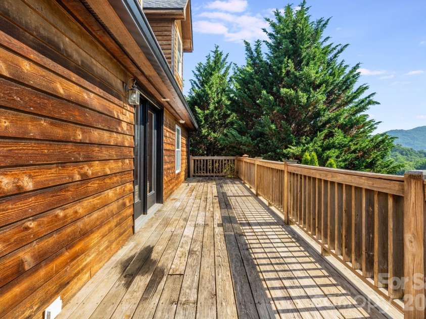 88 Mayflower Court, Waynesville, NC 28785.  MLS# CAR4400885, YatesRealty ID 35312. 