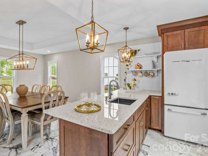 596 Maple Ridge Circle, Salisbury, NC 28147.  MLS# CAR4391009, YatesRealty ID 35313. 
