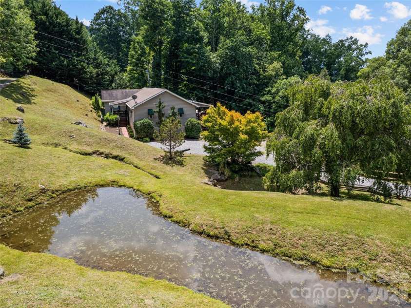 412 Gaddy Heights, Waynesville, NC 28786.  MLS# CAR4400806, YatesRealty ID 35314. 