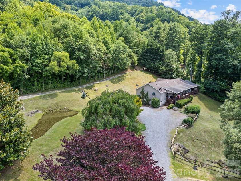 412 Gaddy Heights, Waynesville, NC 28786.  MLS# CAR4400806, YatesRealty ID 35314. 