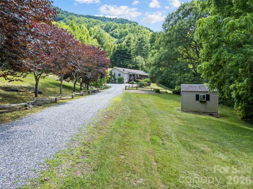 412 Gaddy Heights, Waynesville, NC 28786.  MLS# CAR4400806, YatesRealty ID 35314. 