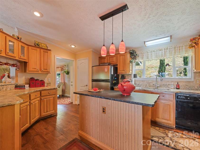 412 Gaddy Heights, Waynesville, NC 28786.  MLS# CAR4400806, YatesRealty ID 35314. 