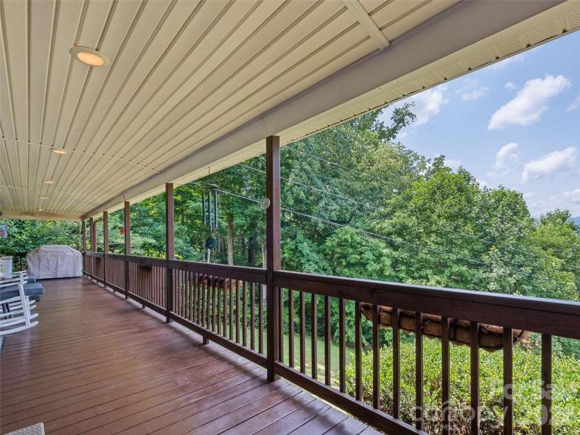412 Gaddy Heights, Waynesville, NC 28786.  MLS# CAR4400806, YatesRealty ID 35314. 