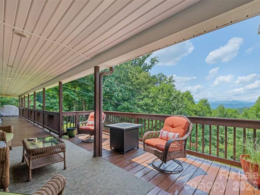 412 Gaddy Heights, Waynesville, NC 28786.  MLS# CAR4400806, YatesRealty ID 35314. 
