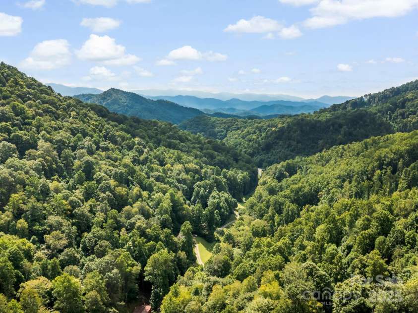 460 Fox Creek Road, Mars Hill, NC 28754.  MLS# CAR4289072, YatesRealty ID 35315. 