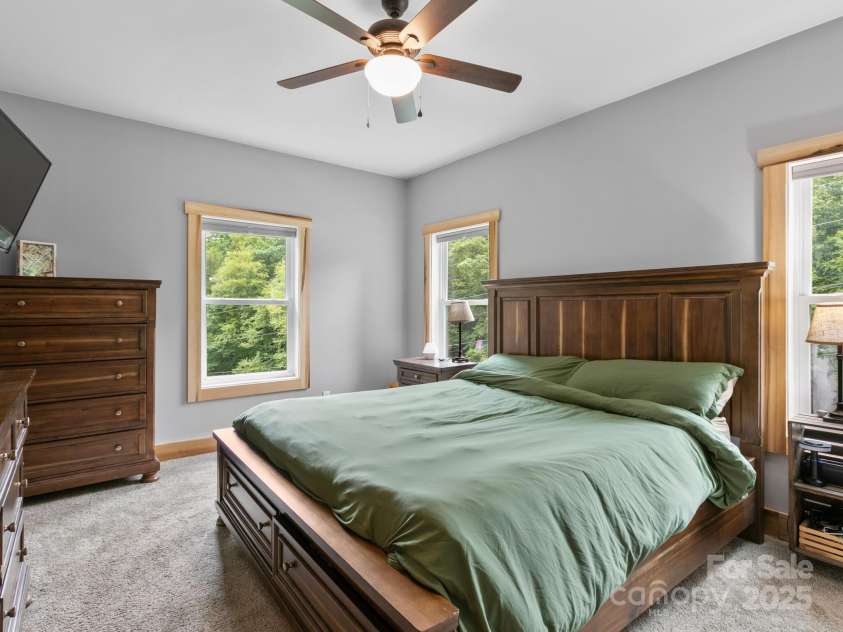 460 Fox Creek Road, Mars Hill, NC 28754.  MLS# CAR4289072, YatesRealty ID 35315. 