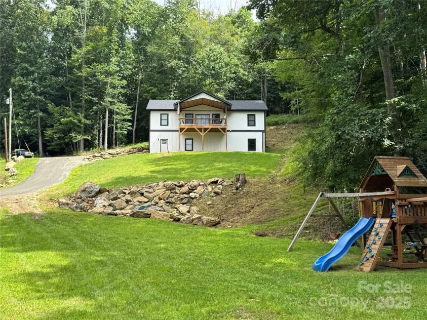 460 Fox Creek Road, Mars Hill, NC 28754.  MLS# CAR4289072, YatesRealty ID 35315. 