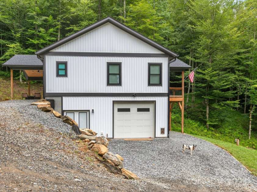 460 Fox Creek Road, Mars Hill, NC 28754.  MLS# CAR4289072, YatesRealty ID 35315. 