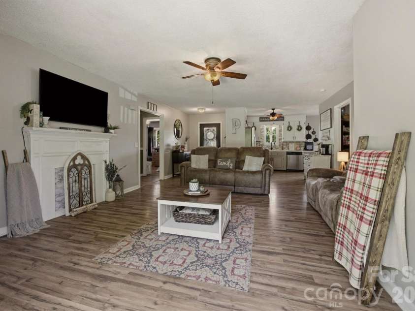 1404 Castle Court, Lenoir, NC 28645.  MLS# CAR4378866, YatesRealty ID 35316. 