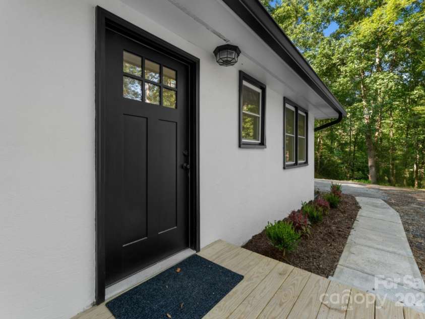 164 Pigeon Lane, Sylva, NC 28779.  MLS# CAR4295317, YatesRealty ID 35317. Front