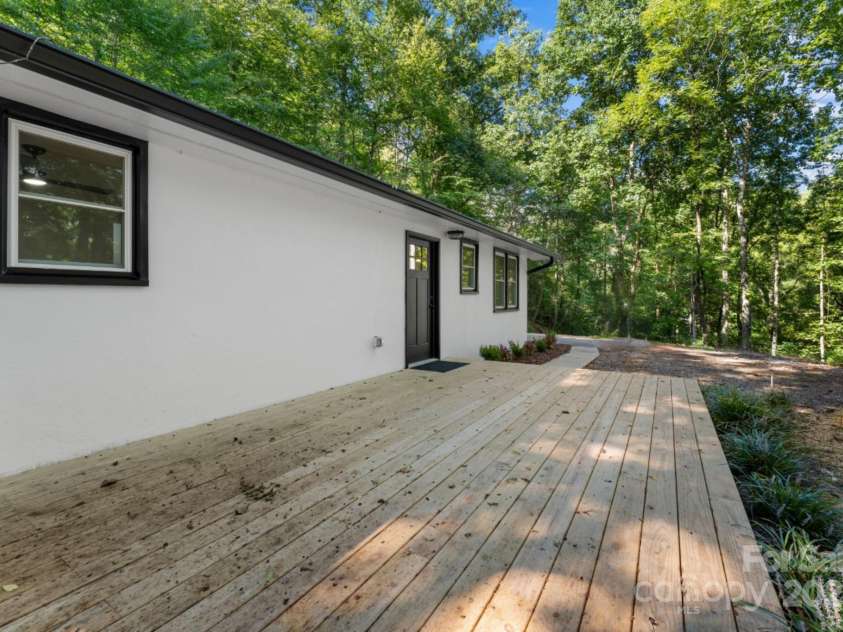 164 Pigeon Lane, Sylva, NC 28779.  MLS# CAR4295317, YatesRealty ID 35317. Front