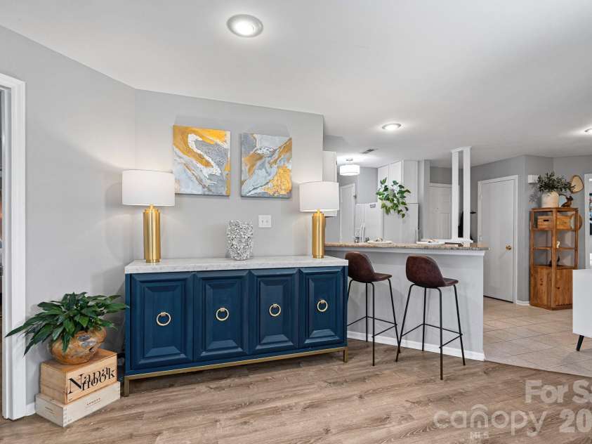18845 Vineyard Point Lane, Cornelius, NC 28031.  MLS# CAR4384070, YatesRealty ID 35317. 