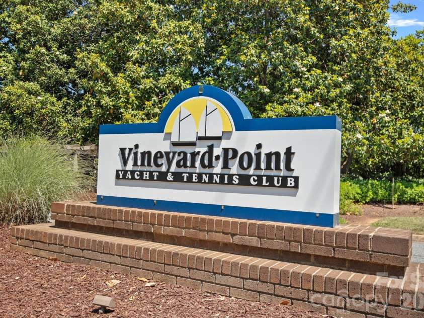 18845 Vineyard Point Lane, Cornelius, NC 28031.  MLS# CAR4384070, YatesRealty ID 35317. 