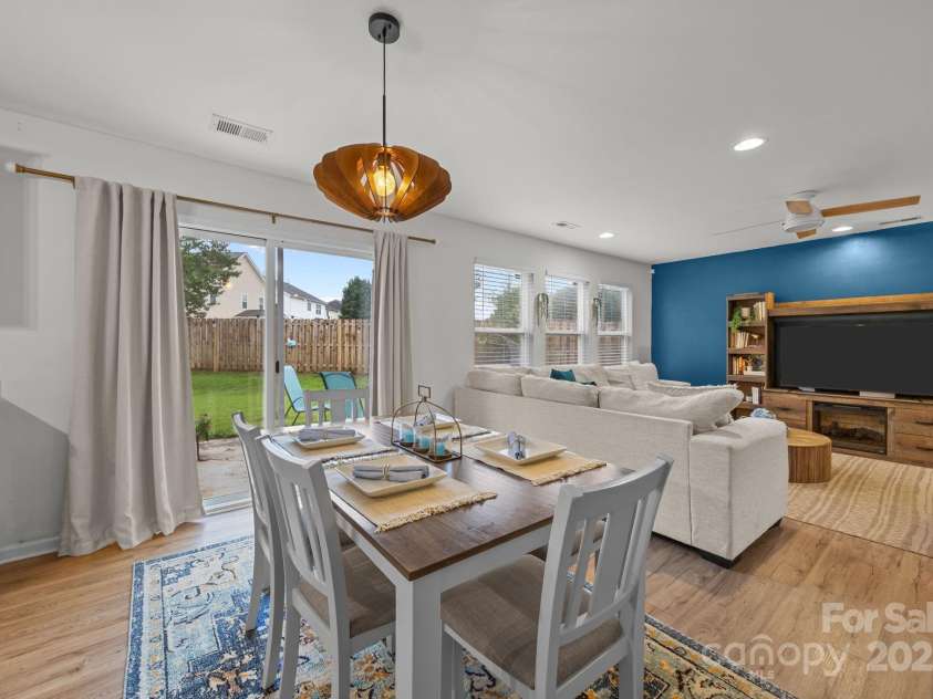 15225 Superior Street, Charlotte, NC 28273.  MLS# CAR4289557, YatesRealty ID 35318. 