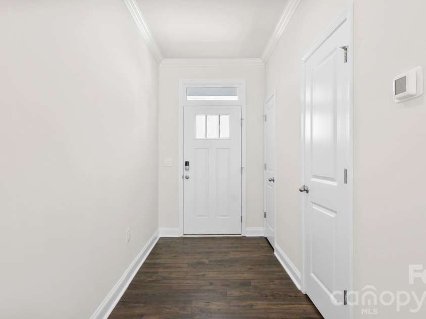 405 Creekview Road, Hendersonville, NC 28792.  MLS# CAR4389010, YatesRealty ID 35318. 
