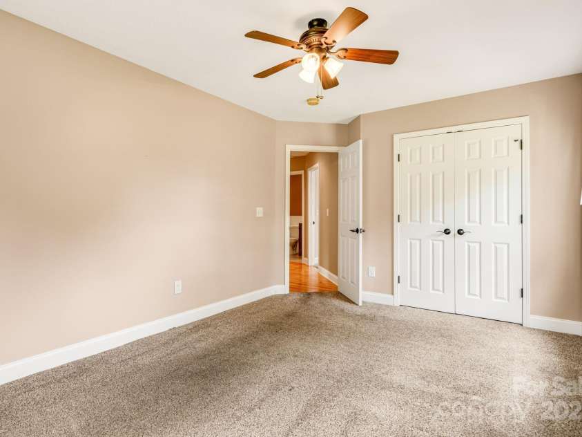 368 Bailey Mountain Road, Mars Hill, NC 28754.  MLS# CAR4291626, YatesRealty ID 35319. 