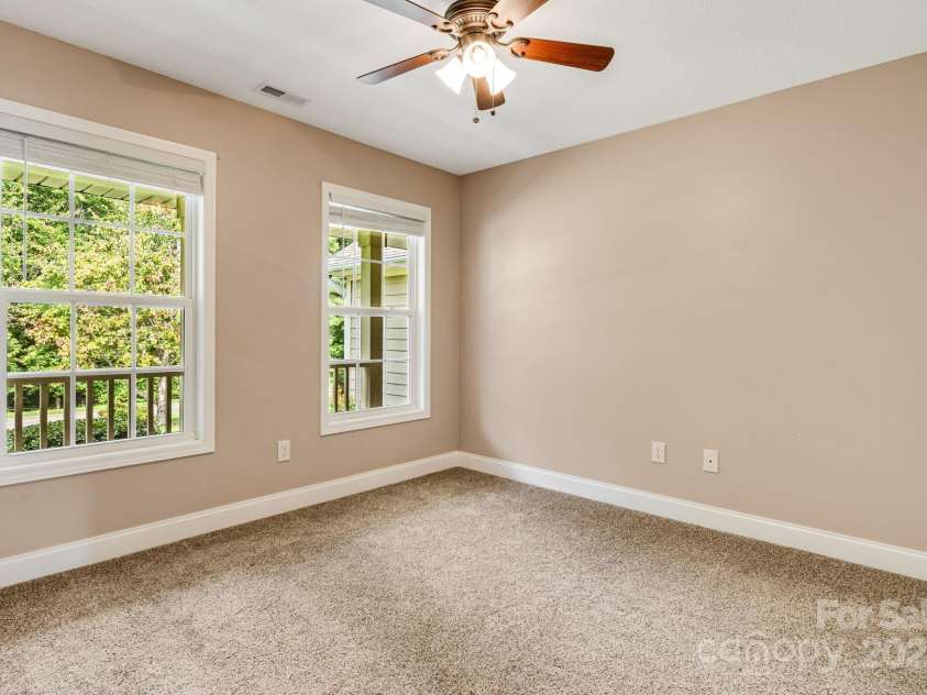 368 Bailey Mountain Road, Mars Hill, NC 28754.  MLS# CAR4291626, YatesRealty ID 35319. 