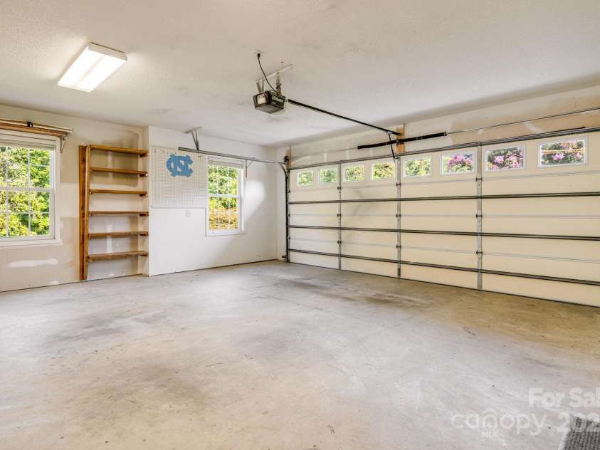 368 Bailey Mountain Road, Mars Hill, NC 28754.  MLS# CAR4291626, YatesRealty ID 35319. 