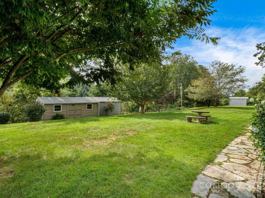 368 Bailey Mountain Road, Mars Hill, NC 28754.  MLS# CAR4291626, YatesRealty ID 35319. 