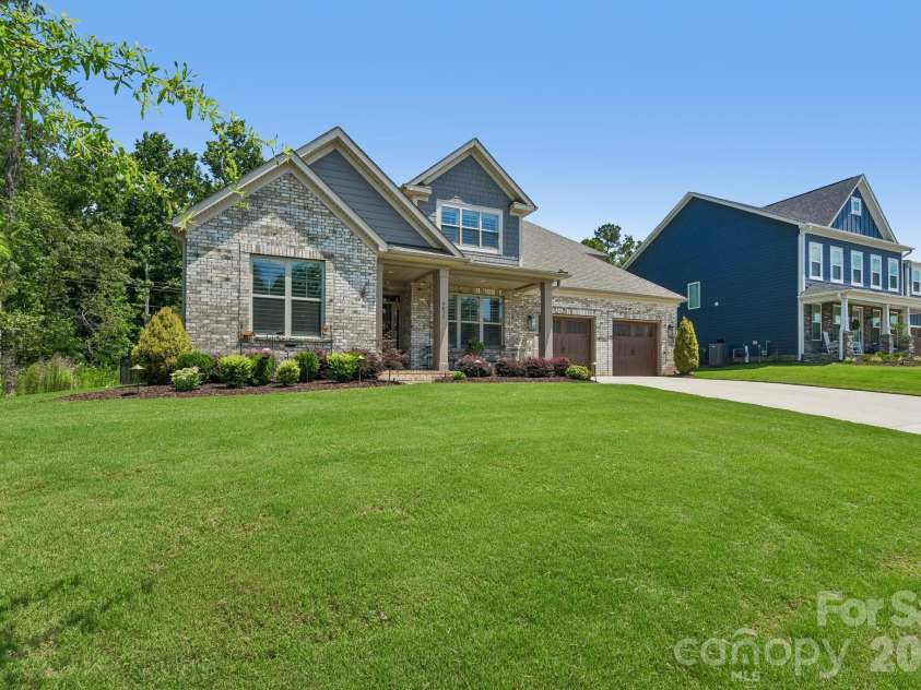 9833 Ardley Park Way, Charlotte, NC 28227.  MLS# CAR4392507, YatesRealty ID 35319. 
