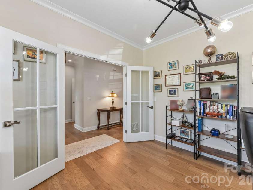 9833 Ardley Park Way, Charlotte, NC 28227.  MLS# CAR4392507, YatesRealty ID 35319. 