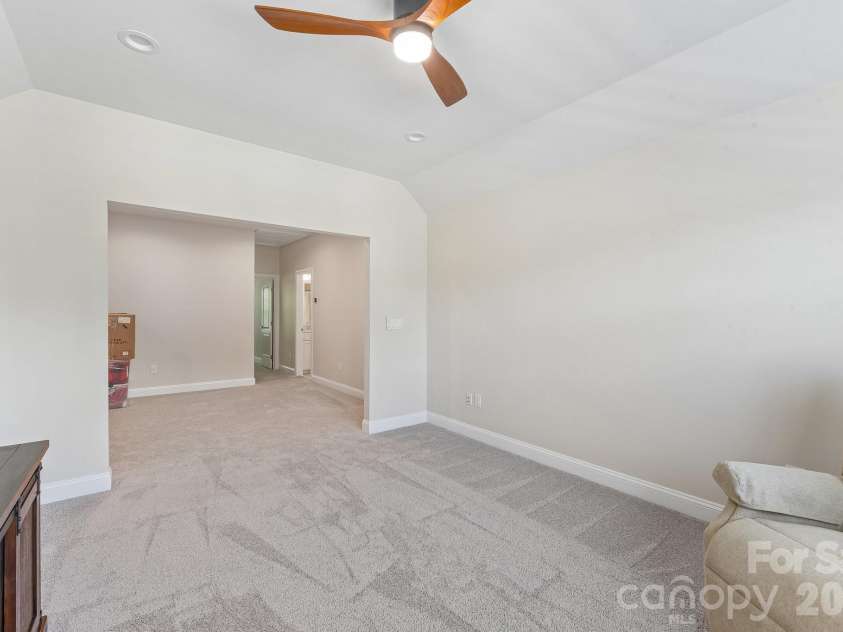 9833 Ardley Park Way, Charlotte, NC 28227.  MLS# CAR4392507, YatesRealty ID 35319. 