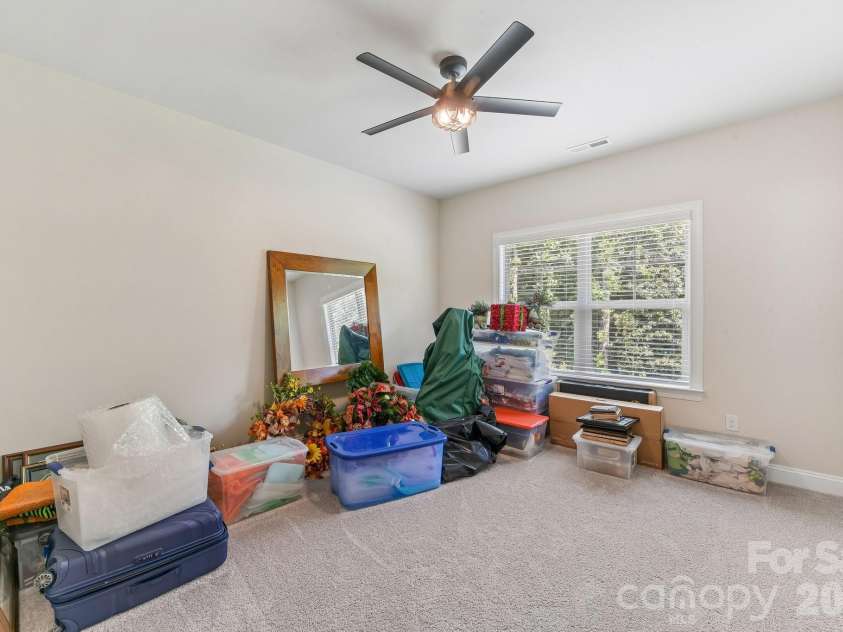 9833 Ardley Park Way, Charlotte, NC 28227.  MLS# CAR4392507, YatesRealty ID 35319. 