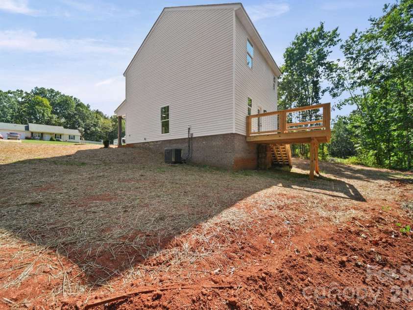 1074 Lyndsey Brook Court, Lincolnton, NC 28092.  MLS# CAR4417119, YatesRealty ID 3532. 