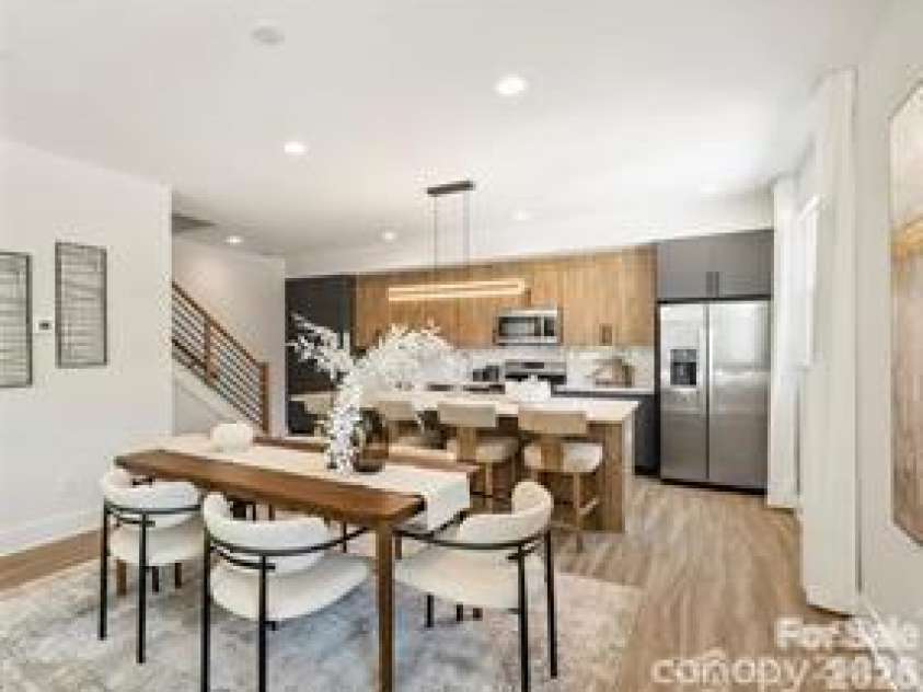 3007 Yada Lane, Charlotte, NC 28208.  MLS# CAR4401000, YatesRealty ID 35320. 