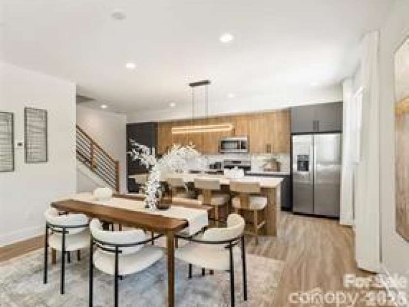 3007 Yada Lane, Charlotte, NC 28208.  MLS# CAR4417864, YatesRealty ID 35320. 