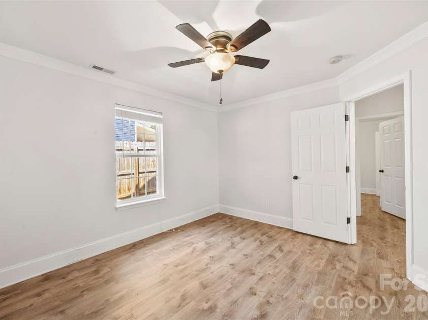 8011 Maxwelton Drive, Huntersville, NC 28078.  MLS# CAR4390521, YatesRealty ID 35321. 3rd Bedroom