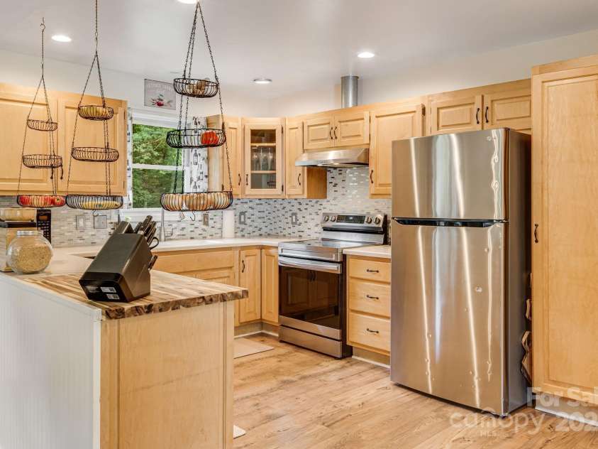 4155 Turnpike Road, Horse Shoe, NC 28742.  MLS# CAR4294035, YatesRealty ID 35322. 