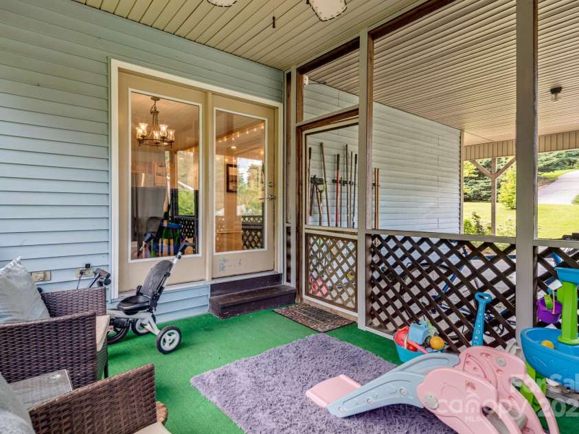 4155 Turnpike Road, Horse Shoe, NC 28742.  MLS# CAR4294035, YatesRealty ID 35322. 