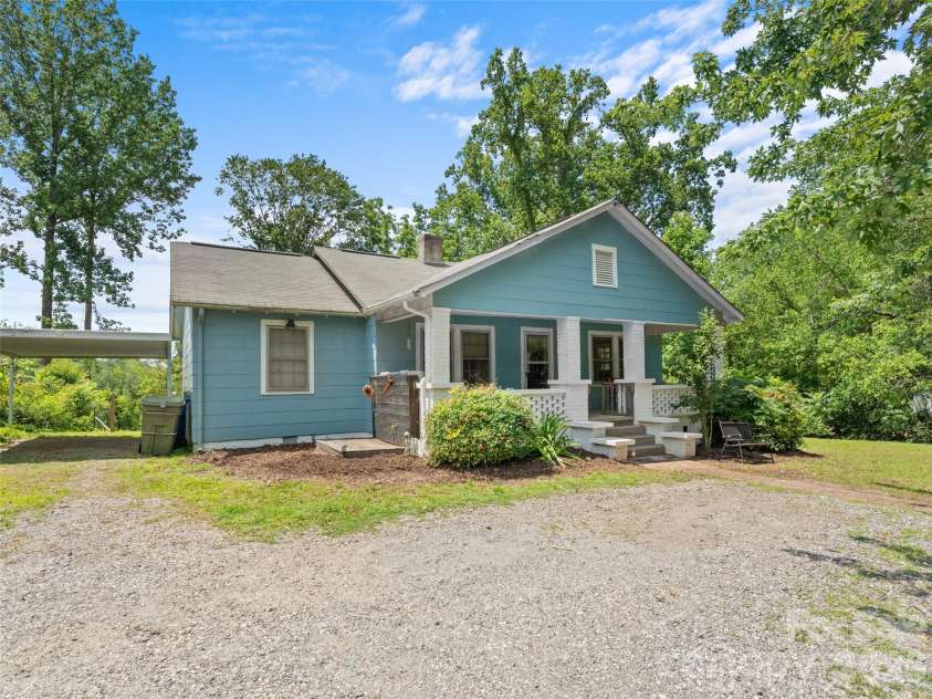 428 Oakland Road, Spindale, NC 28160.  MLS# CAR4398988, YatesRealty ID 35322. 